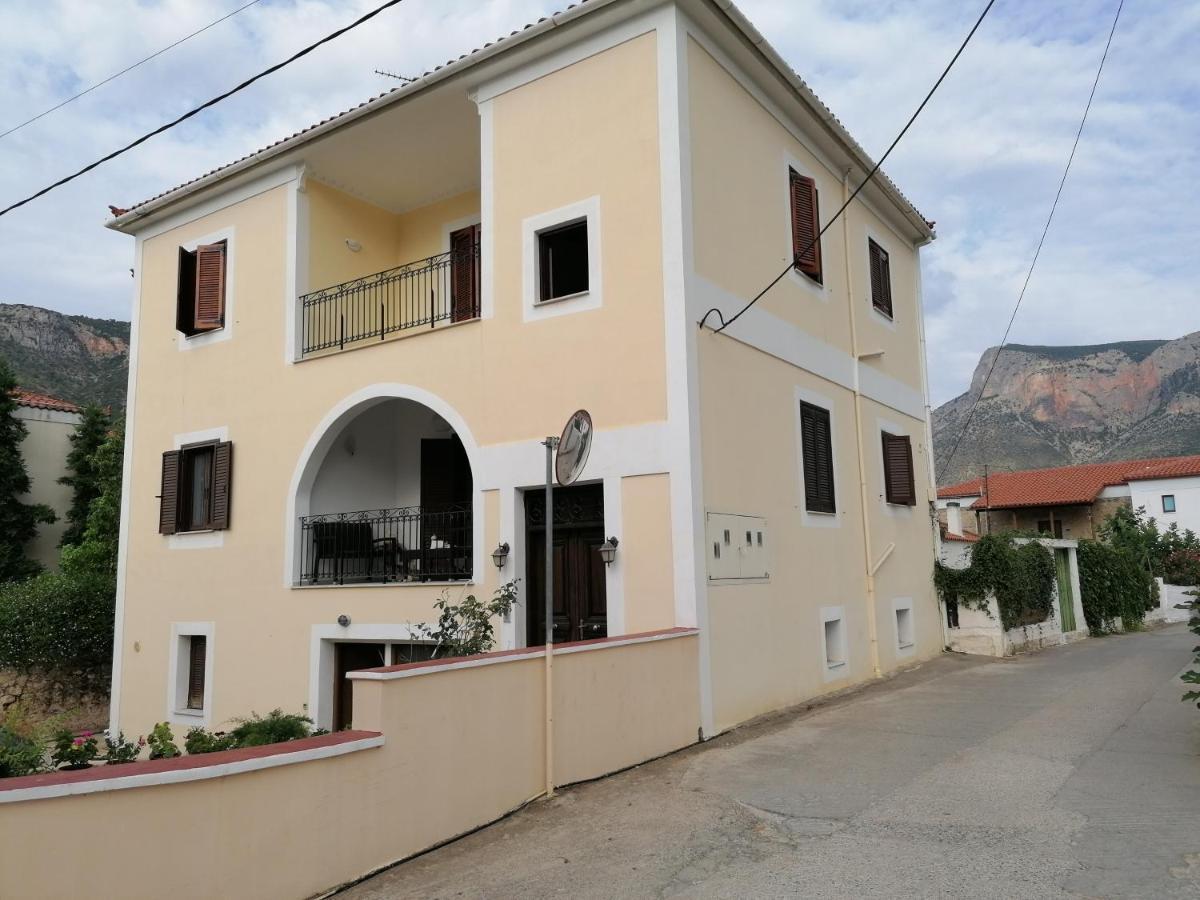 Apartment Theodoros Leonídion Esterno foto