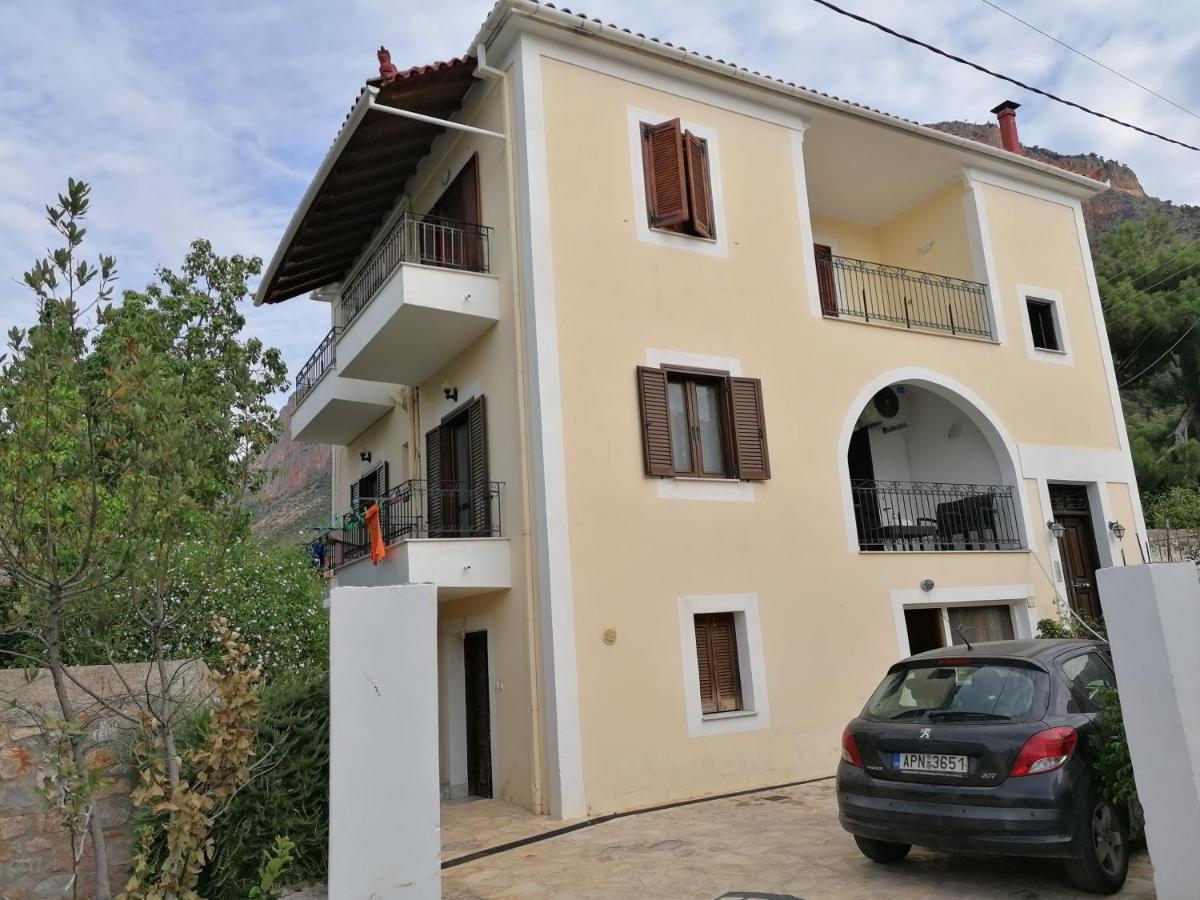 Apartment Theodoros Leonídion Esterno foto